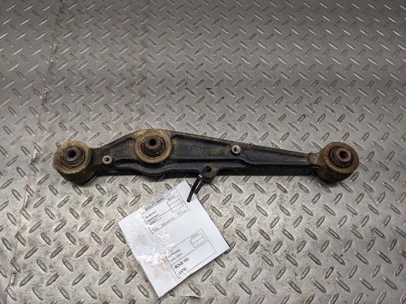 Passenger Lower Control Arm Rear Locating Arms Rear Fits 90-93 INTEGRA 1181136