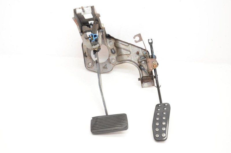 99-00 Mazda Mx-5 Miata NB Brake and Gas Pedal with Bracket