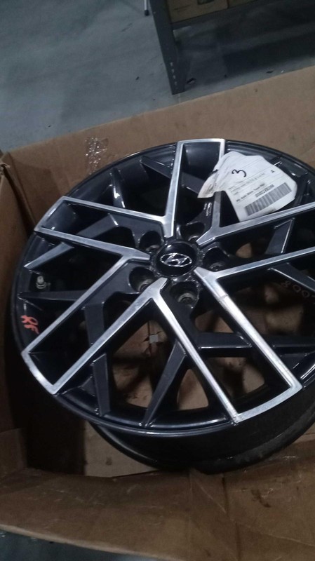 2019 Hyundai Elantra OEM 18 Silver Alloy Wheel 7.5 Width - Used, 62000 Miles