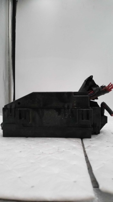 2008 Jeep Grand Cherokee Integrated Power Module OEM 04692165AB 146K Miles