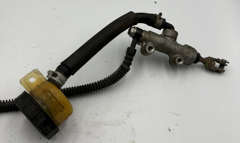 2004 Kawasaki Ninja EX250 Back Brake Master Cylinder Resevoir EX 250 2007 06 05
