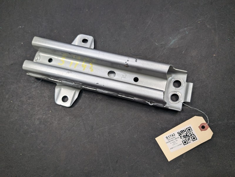 Front Left Reinforcement Bracket 2022 Subaru Crosstrek 50825-FL0709-P 2018-2023