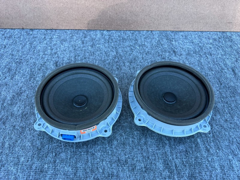 GENESIS GV70 22-26 OEM RAER LEFT & RIGHT LEXICON DOOR AUDIO SOUND SPEAKER (SET)
