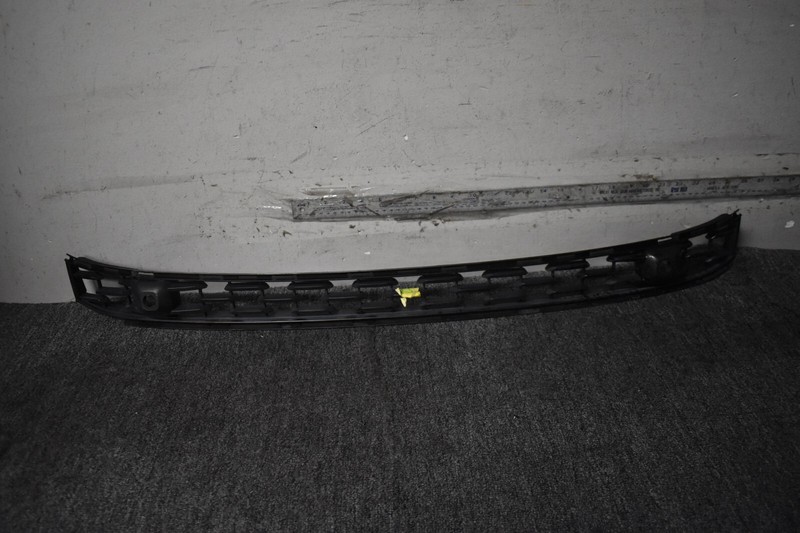 2018 MASERATI GHIBLI FRONT LOWER CENTER GRILLE FACTORY OEM