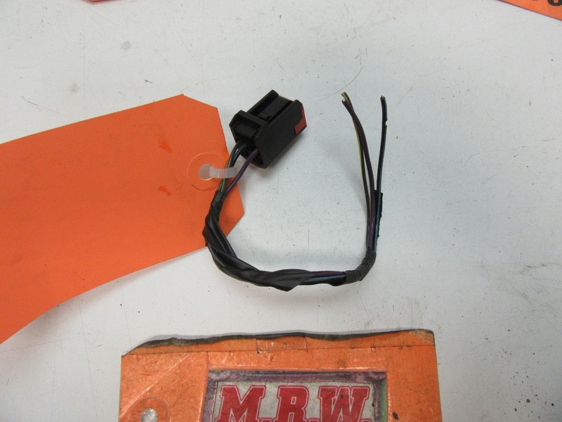 WIRE PLUG CONNECTOR CENTER HARNESS TEMPERATURE CONTROL HEAT MOTOR FAN DEFROST