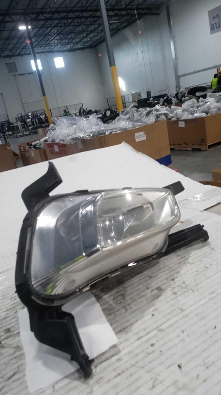 2015 KIA OPTIMA Right Red Fog Light Assembly 351783 131K Miles Used