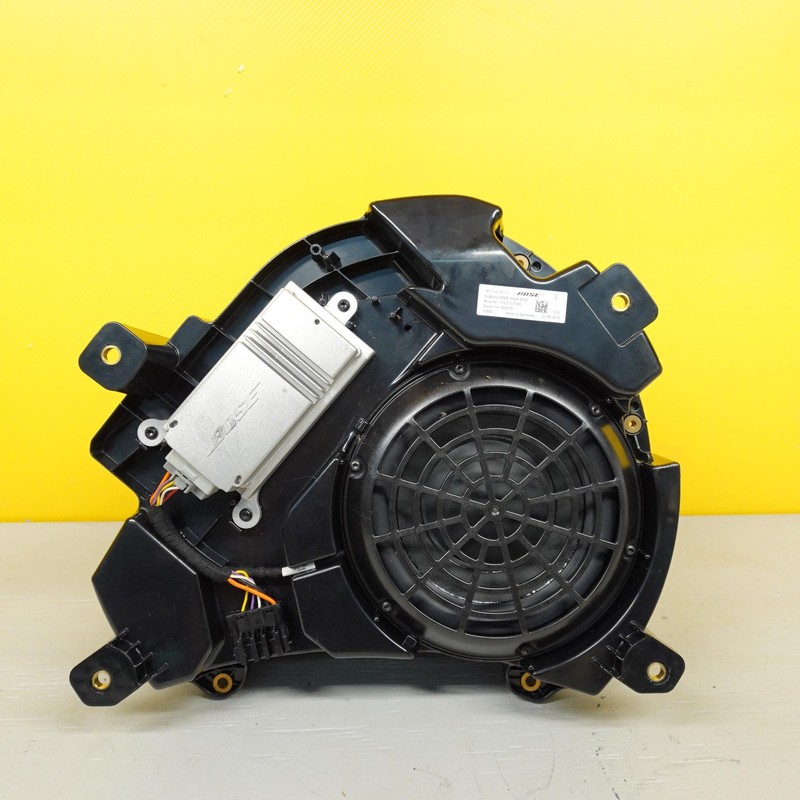 2015-2018 PORSCHE CAYENNE SUBWOOFER SUB WOOFER AUDIO BOSE SPEAKER 7P5035481H