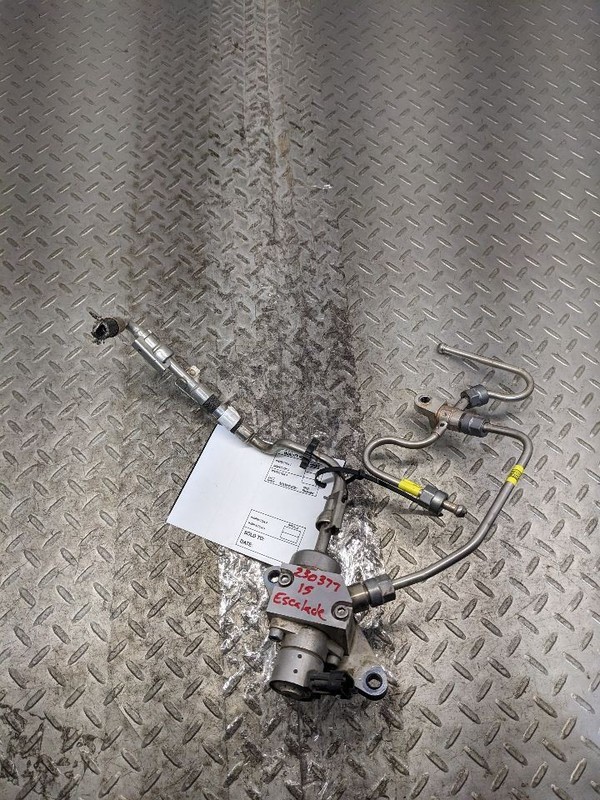Fuel Pump Only Engine Mounted 5.3L Fits 15-20 SUBURBAN 1500 1180119