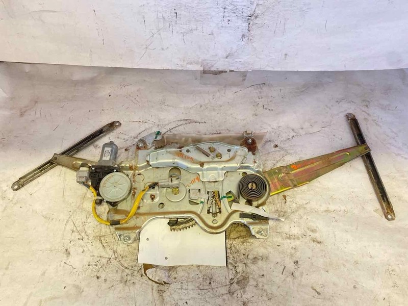 Back Glass Regulator TOYOTA SEQUOIA 01 02 03 04 05 06 07