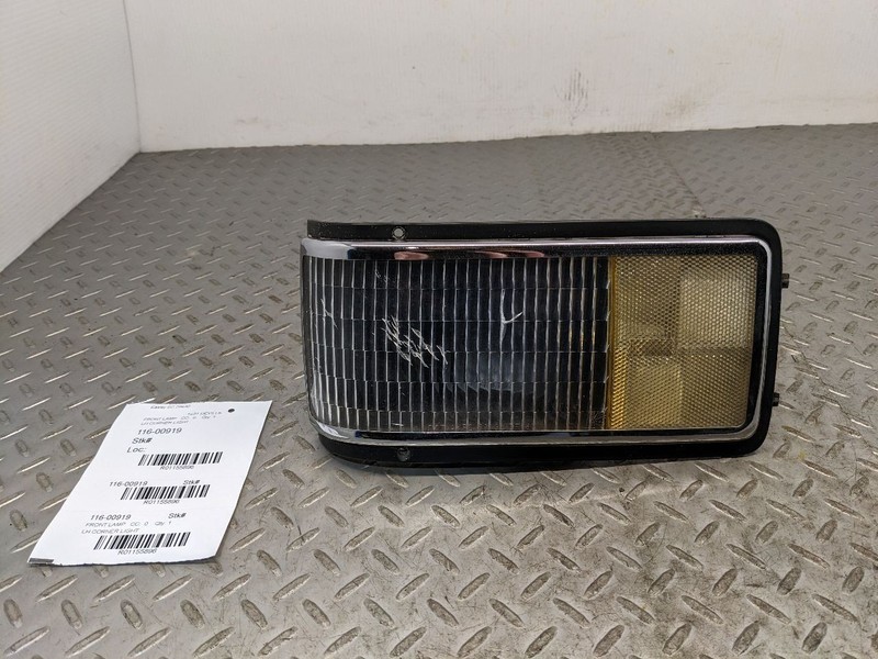 DEVILLE 1991 Driver Corner/Park Light 1155896