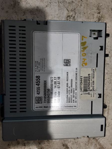 2018-2019 GMC Sierra Radio Receiver ID 42554558 or 42554623