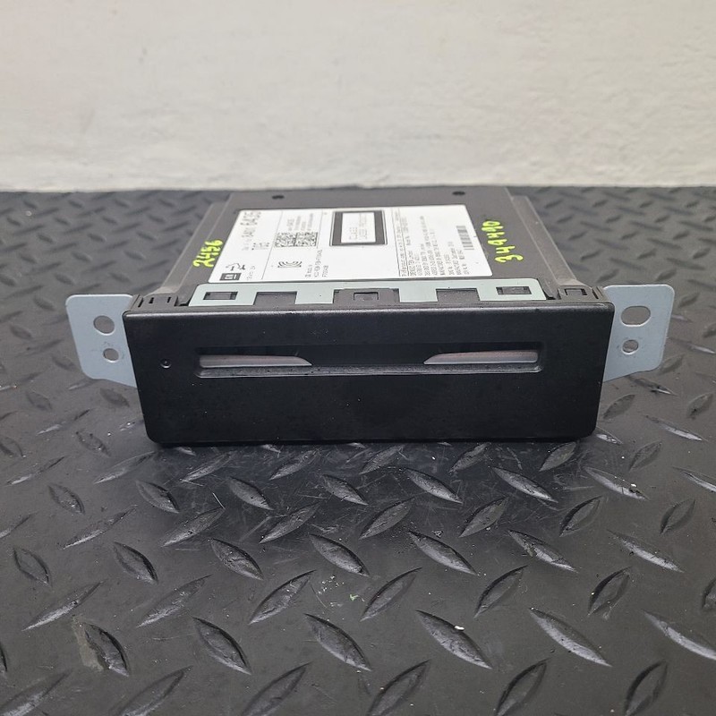 15-19 Chevrolet Silverado 1500 Audio Disc Player OEM 84016435