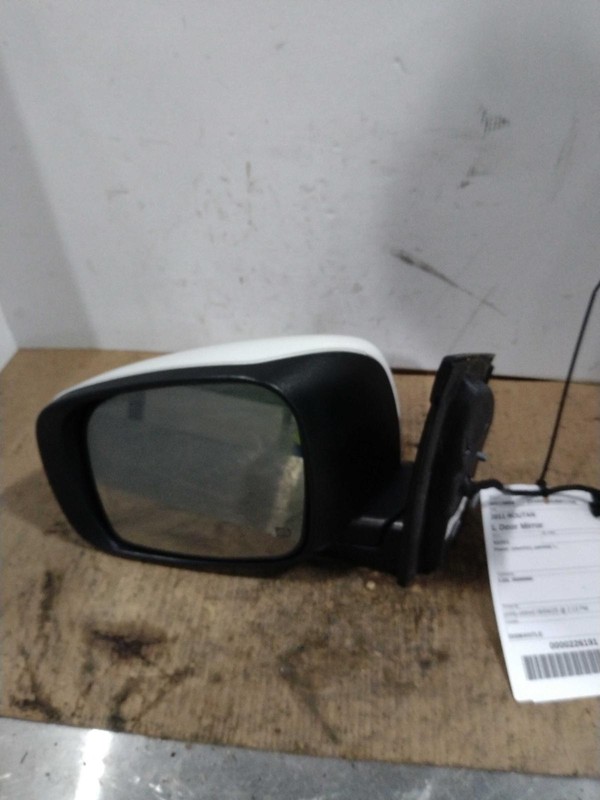 2011 Volkswagen Routan Left Door Mirror Assembly White OEM 584253 134K Miles