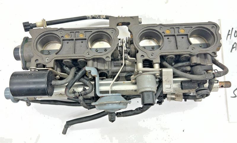 Honda Aquatrax F-12X fuel injection throttle body assy 2003 modelFRESHWATER!