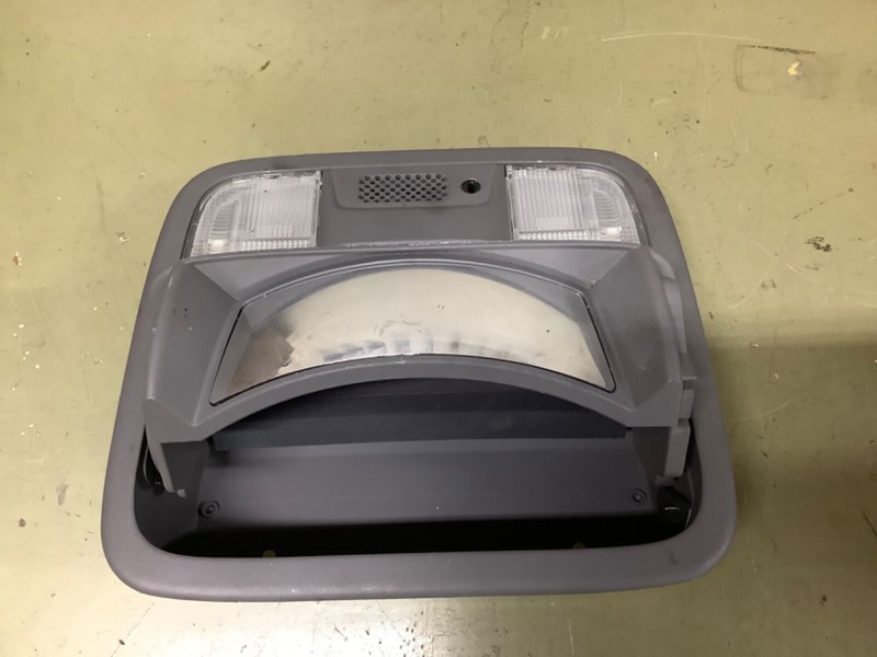 05-10 Odyssey overhead console , Dome map light, Dark Gray Used OEM