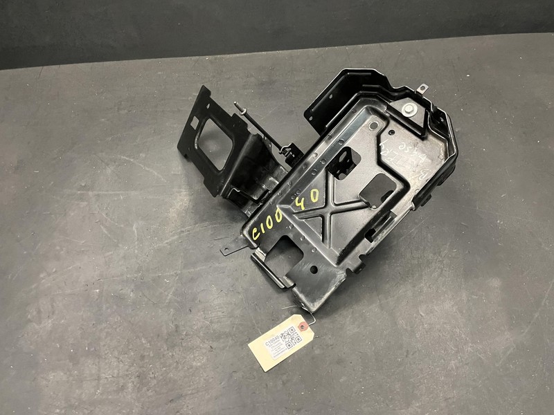 Battery Tray 2021 Cadillac XT4 84691139 2019 2020 2022 2023 X