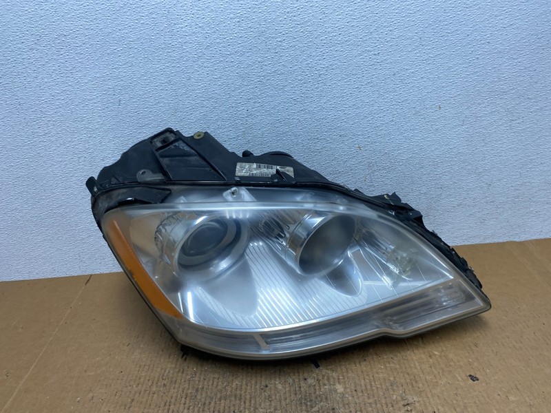 Halogen 2009-2011 Mercedes-Benz ML Class Right Passenger Headlight Oem AE1676 DW