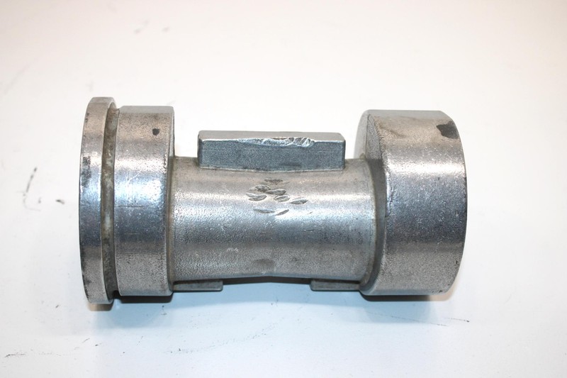 03 Bombardier Rally 200 Oem Axle Housing 705500277 AB2
