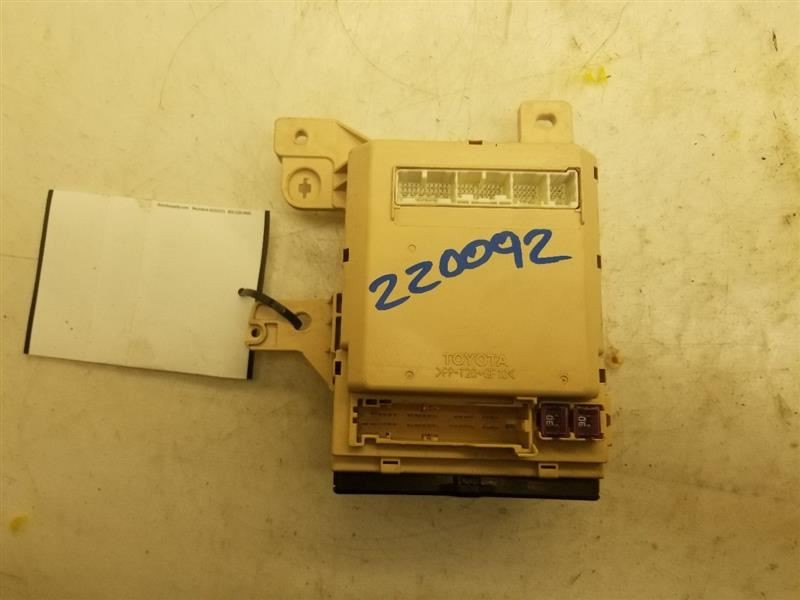 2006 TOYOTA SIENNA CABIN FUSE BOX JUNCTION BLOCK