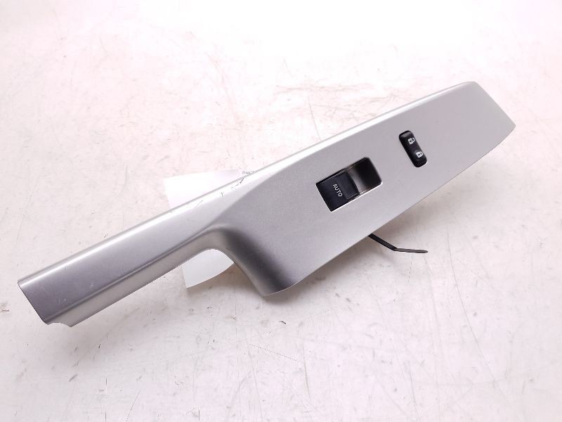 12 13 14 15 16 17 Toyota Prius V Rear Window Switch 84810-33120