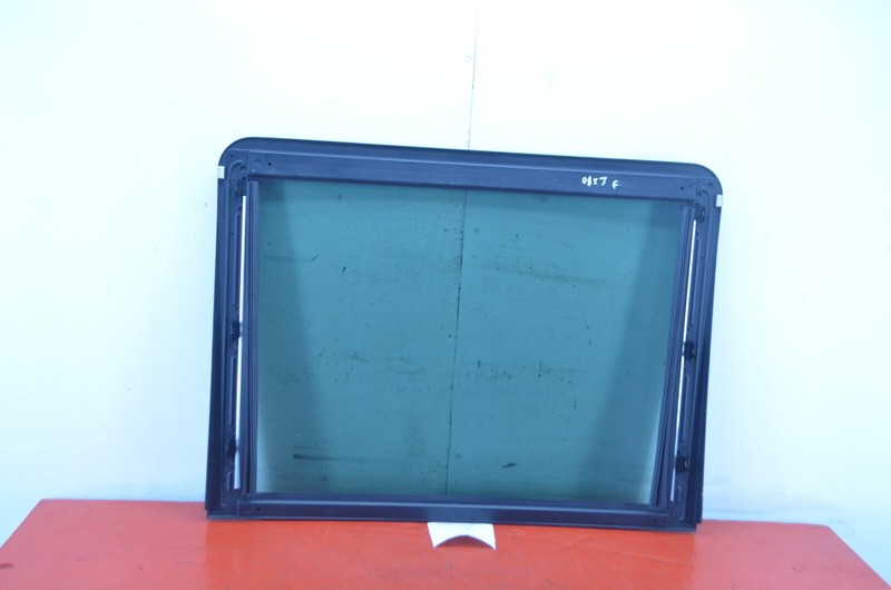 04-10 BMW E83 X3 FRONT SUNROOF SUN ROOF GLASS OEM