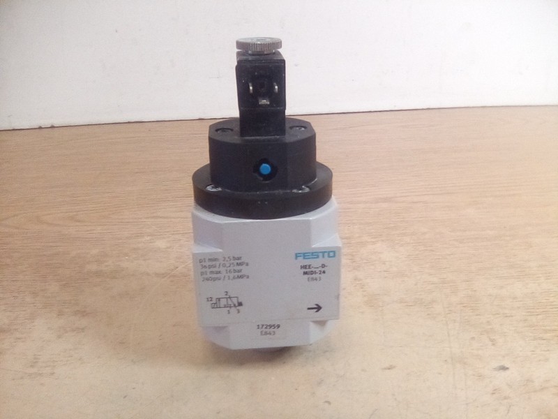 Festo HEE-D-MIDI-24 Shut Off Valve W/MSEBB-3-24V Coil