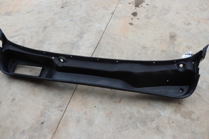 08-20 FREIGHTLINER CASCADIA EVOLUTION 125 WIPER COWL VENT COVER PANEL OEM