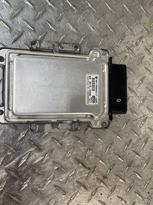 12-16 Hyundai Equus 39175-3F000 Fuel Injection Driver Control Unit Assembly Oem