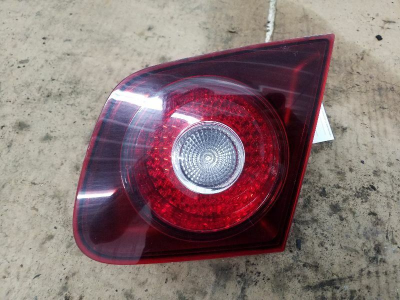 Passenger Tail Light Sedan VIN J 8th Digit Lid Mounted Fits 08-10 JETTA 208905