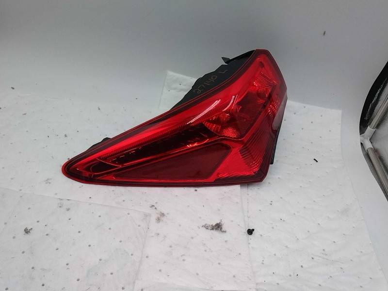 2019 Acura TLX Left Tail Light Assembly White 7871181 146k Miles