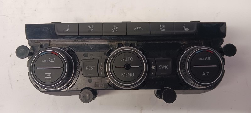 21-'23 VOLKSWAGEN ATLAS automatic heater control w/heated/cooled seats OEM