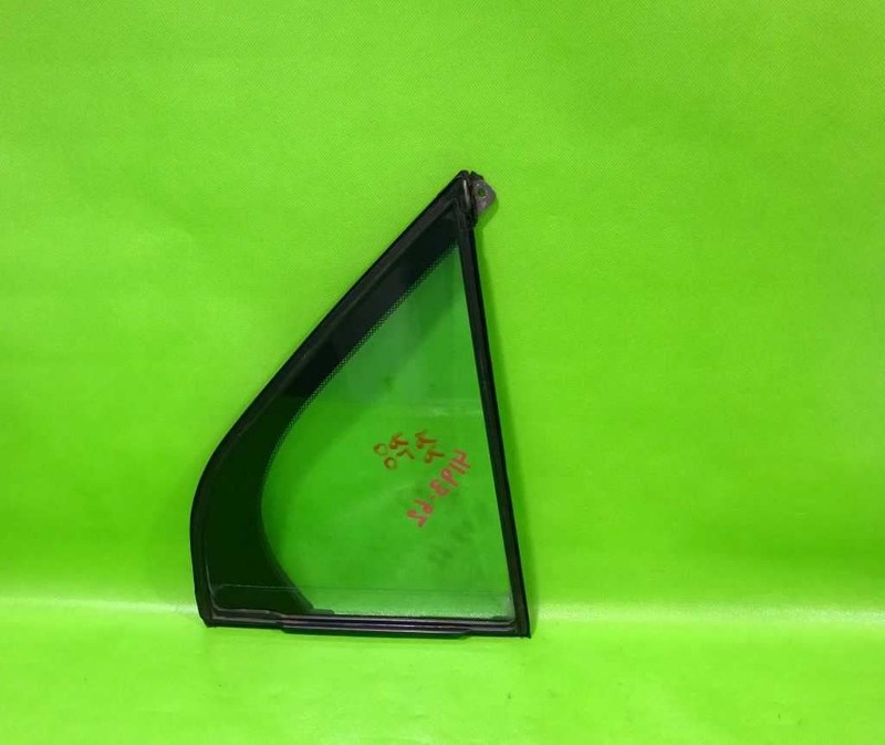 96-04 ACURA RL PASSENGER RIGHT REAR VENT GLASS OEM 4193-62
