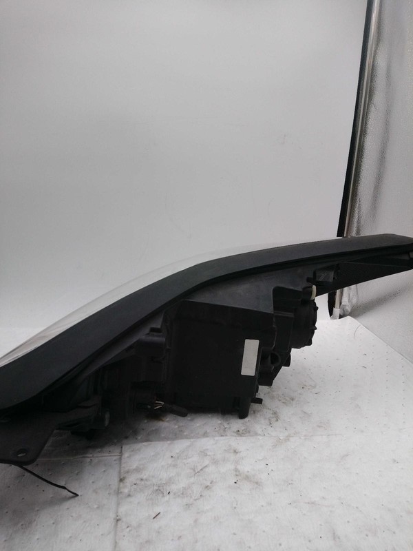 2021 KIA Sportage Right Headlight Assembly Grey OEM Used 635514 60k Miles