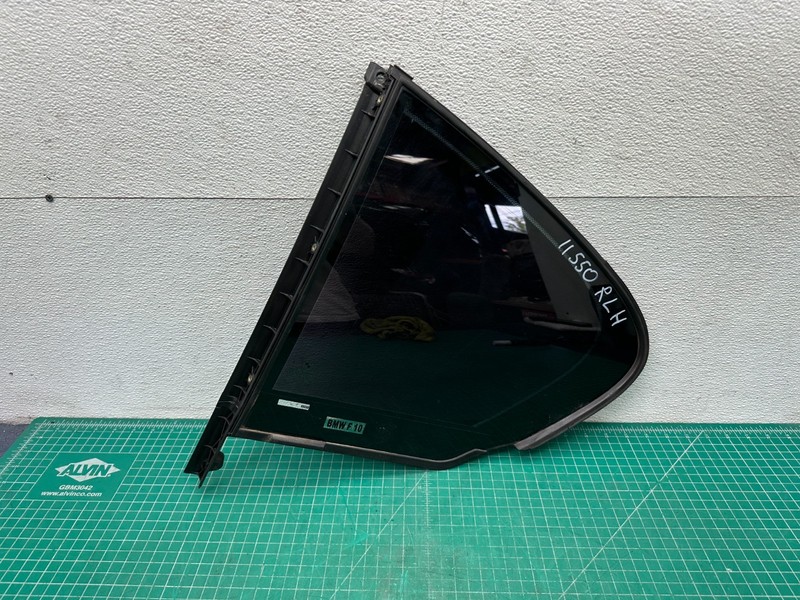 11-16 BMW F10 REAR LEFT DRIVER SIDE DOOR QUARTER VENT WINDOW GLASS OEM