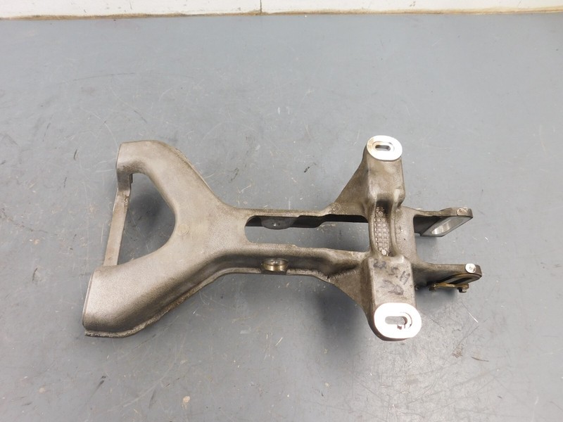 2005 06 07 08 09 Ferrari F430 Steering Column Support Bracket #4011 J1