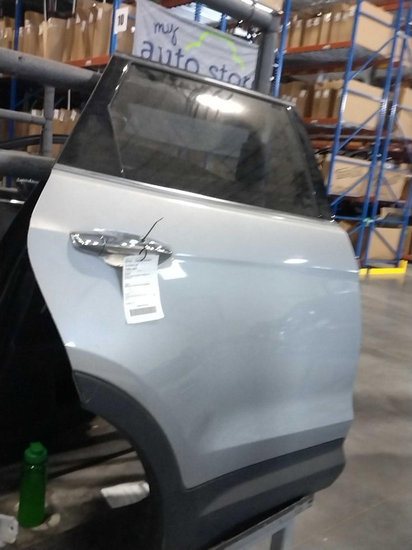 2017 Hyundai Santa Fe Right Rear Door Silver 116K Miles - Used OEM Part