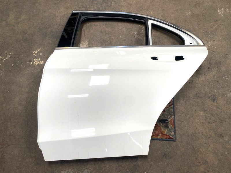 15-18 MERCEDES C300 W205 REAR LEFT DRIVER DOOR SHELL PANEL WHITE OEM #A0.67