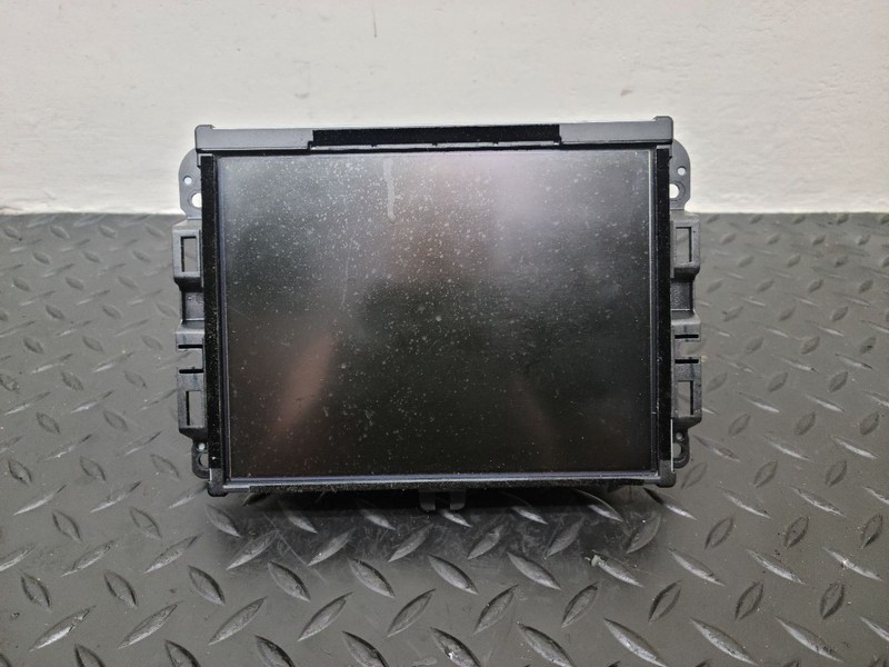 2016 Jeep Cherokee 8.4'' Uconnect Display Screen W/O Navigation OEM 68249986AF