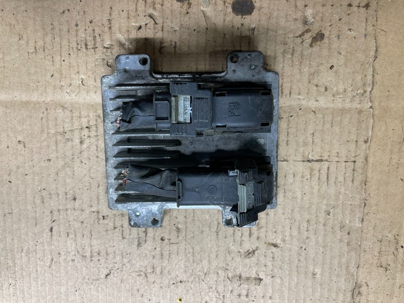 2009 to 2012 Chevrolet Silverado Sierra Engine Control Module ECM ECU N4927 DG