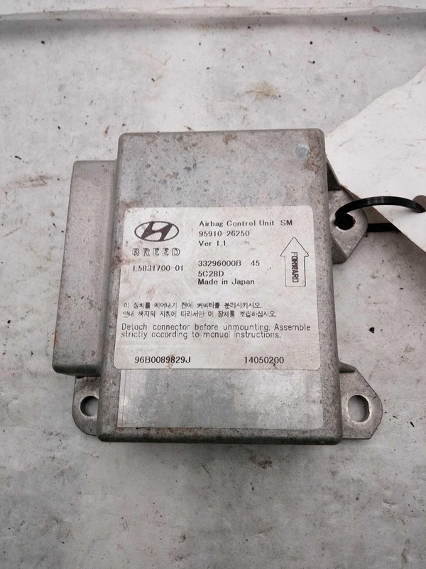 Used Air Bag Module fits: 2006 Hyundai Santa fe Air Bag center console w/side ai