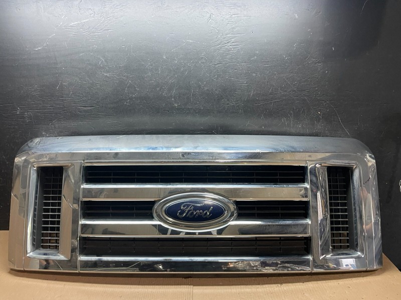 2008 to 2014 Ford Econoline E150 E250 Front Upper Chrome Grill Grille M8172 DG