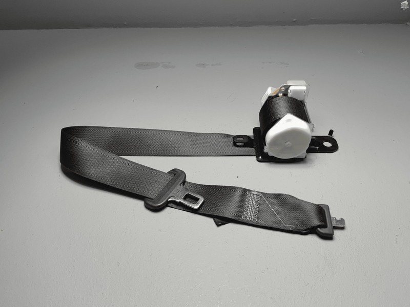 Toyota Camry Rear 2 Row Center Middle Seatbelt Seat Belt Retractor OEM 2018-2024