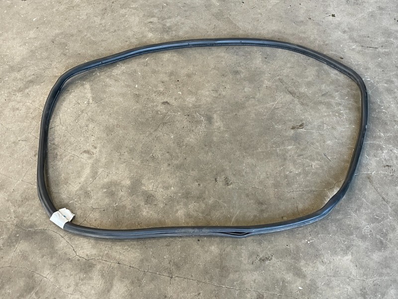 03-07 Bentley Continental GT Front Hood Bonnet Rubber Weatherstrip Seal 1577 OEM