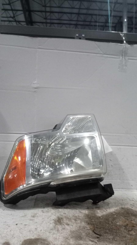 2013 Ford F150 Left Headlight Assembly White 256557 150K Miles Used