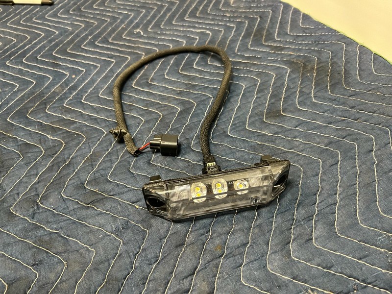 BED CARGO LAMP LIGHT LEFT SIDE TRUCK BED OEM RAM 1500-3500MOPAR 10-22 classic