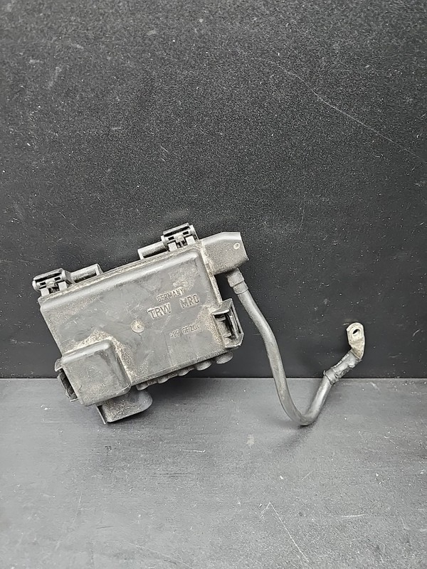 Audi TT MK1 Battery Terminal Junction Fuse Box and Alternator Harness 00-06 OEM