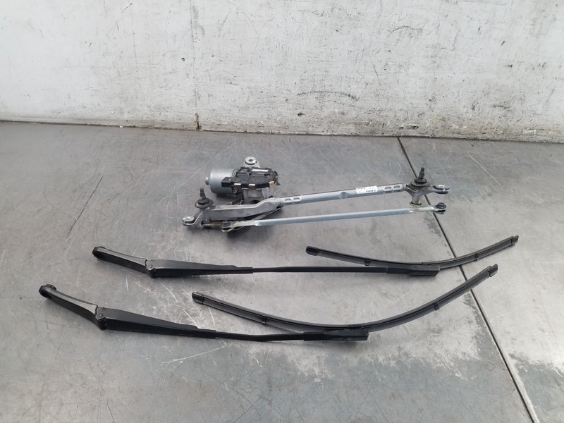 2018 Audi S4 Quattro B9 Windshield Wiper Motor / Arms #6793 P4