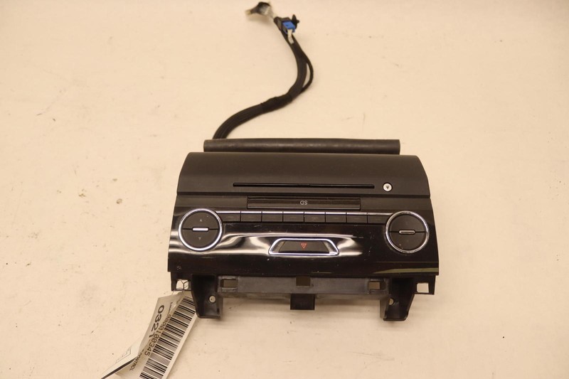 2014-2017 MASERATI GHIBLI M157 FRONT DASH CLIMATE HEATER CD PLAYER PANEL OEM