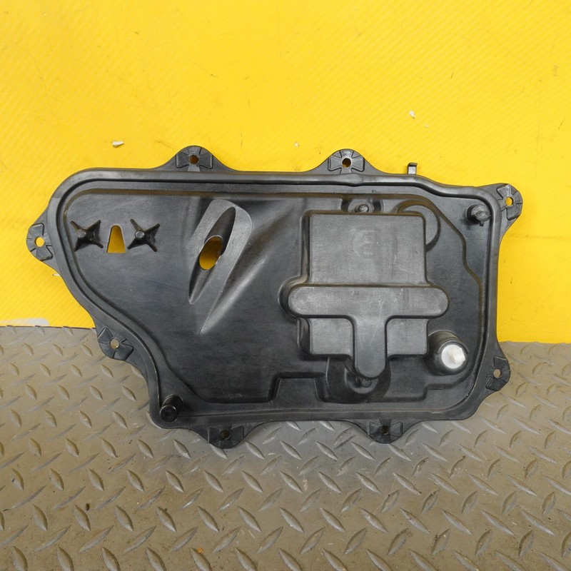 2017-2020 JAGUAR F-PACE Front Right Side Window Regulator Carrier Gx7321122ac