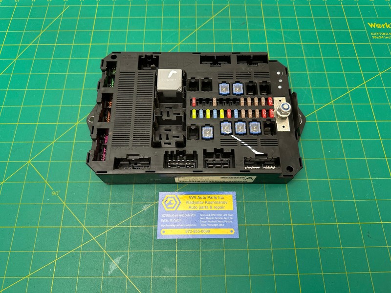 09-11 JAGUAR XF X250 REAR IN TRUNK FUSE RELAY BOX OEM